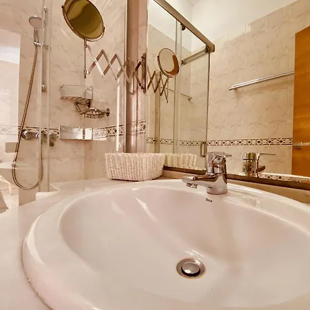 Holiday Bungalow With Terrace In بيت للعطل بلايا ديل إنغلز