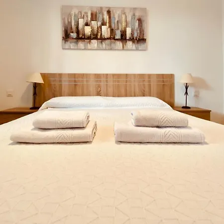 Holiday Bungalow With Terrace In بيت للعطل بلايا ديل إنغلز