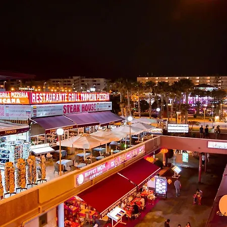 Holiday Bungalow With Terrace In Ferienhaus Playa del Inglés